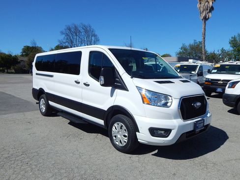 Used 2022 Ford Transit 350 XLT image 10