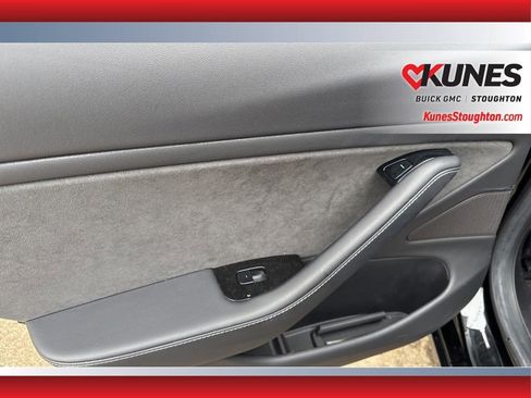 Used 2018 Tesla Model 3 Long Range image 29