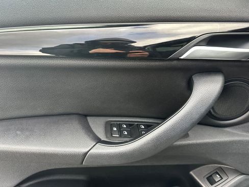 Used 2019 BMW X1 sDrive28i w/ Convenience Package image 12