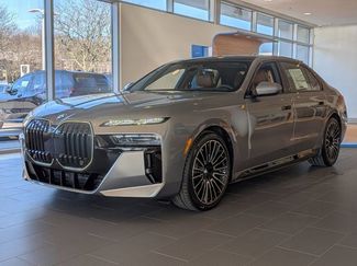 New 2026 BMW i7 xDrive60 w/ Executive Package video 1