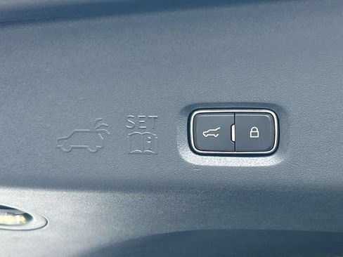 New 2027 Lincoln Navigator Reserve AWD/4WD image 13