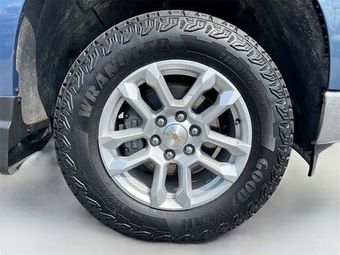 Used 2024 Chevrolet Silverado 1500 LT image 30