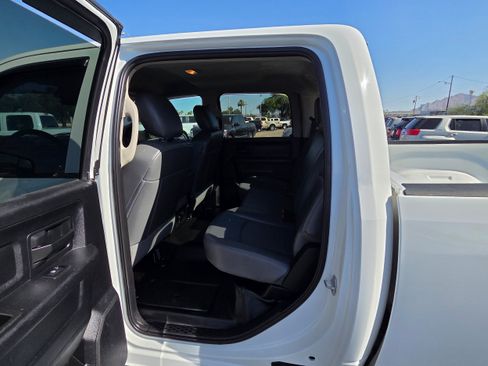 Used 2018 RAM 2500 Tradesman w/ Popular Equipment Group RWD image 19
