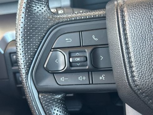 Certified 2024 Toyota Tacoma SR5 AWD/4WD image 25