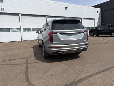 Used 2023 Cadillac XT6 Premium Luxury w/ Technology Package image 11