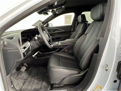 Used 2026 Cadillac Lyriq Sport image 20