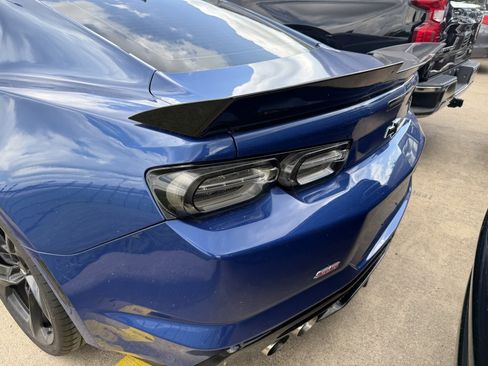 Used 2019 Chevrolet Camaro SS RWD image 32