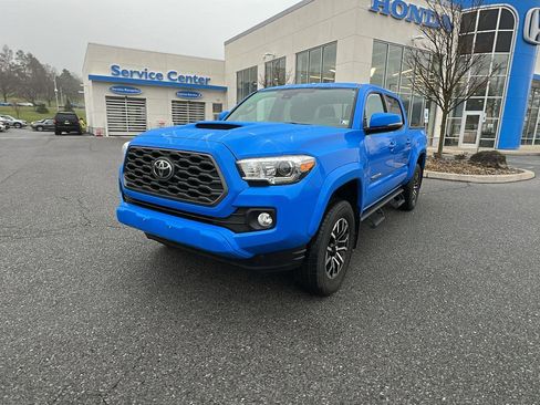 Used 2020 Toyota Tacoma TRD Sport image 8