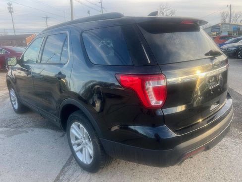 Used 2017 Ford Explorer FWD image 9