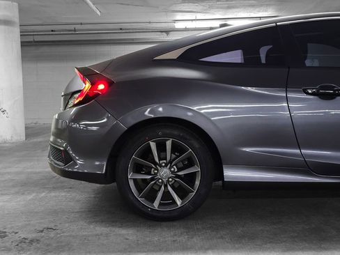 Used 2020 Honda Civic EX image 17
