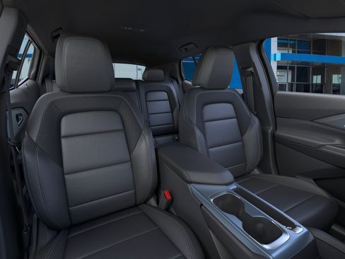 Used 2026 Chevrolet Equinox EV LT w/ LPO, Blackout Package FWD image 35
