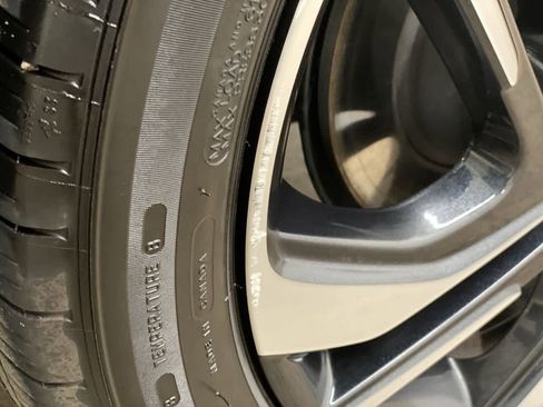 Used 2023 Chevrolet Bolt LT w/ Infotainment Package image 34