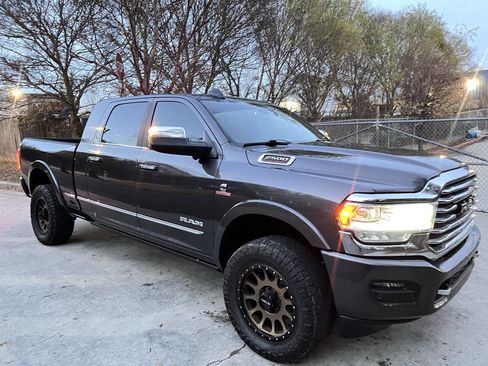 Used 2019 RAM 2500 Limited image 7