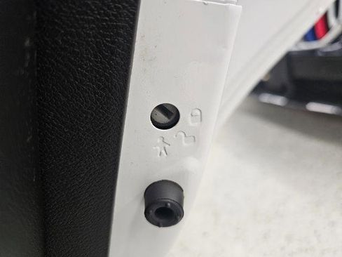 Used 2015 Chrysler 300 S image 31