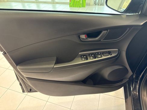 Used 2019 Hyundai Kona SE image 11