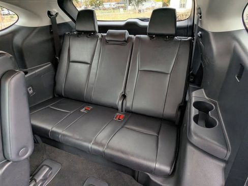 Used 2023 Toyota Highlander XLE image 20