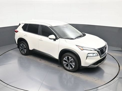 Certified 2023 Nissan Rogue SV FWD image 24