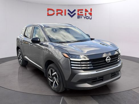 Used 2026 Nissan Kicks SV FWD image 8