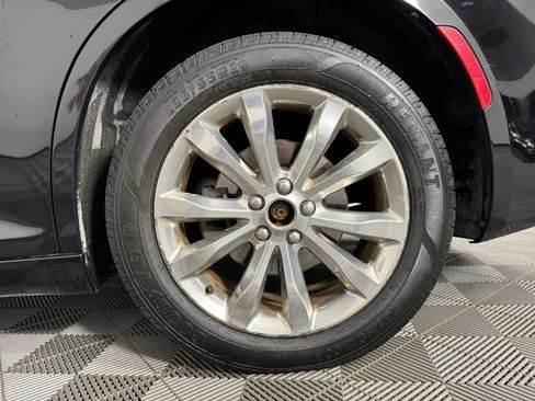 Used 2016 Chrysler 300 Limited AWD/4WD image 42