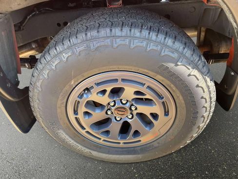 Used 2025 Nissan Frontier PRO-4X AWD/4WD image 7