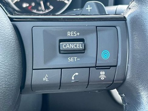 Certified 2023 Nissan Rogue SV w/ SV Premium B Package FWD image 32