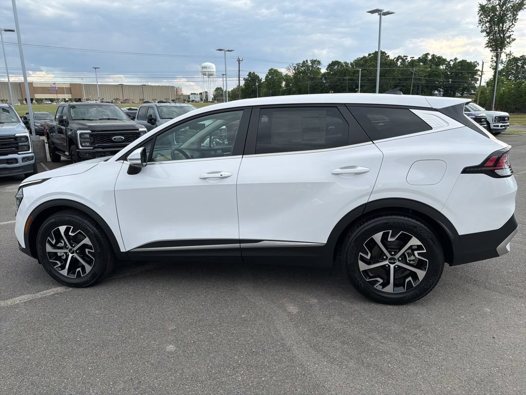 Used 2025 Kia Sportage EX FWD image 7