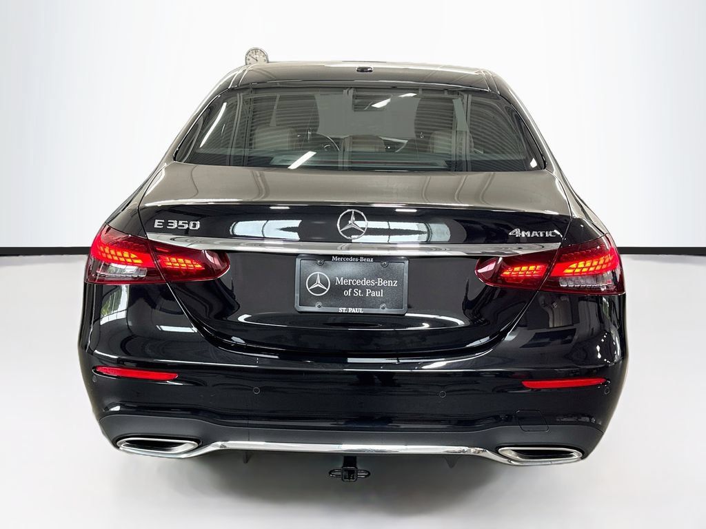 Used 2022 Mercedes-Benz E 350 4MATIC Sedan image 6
