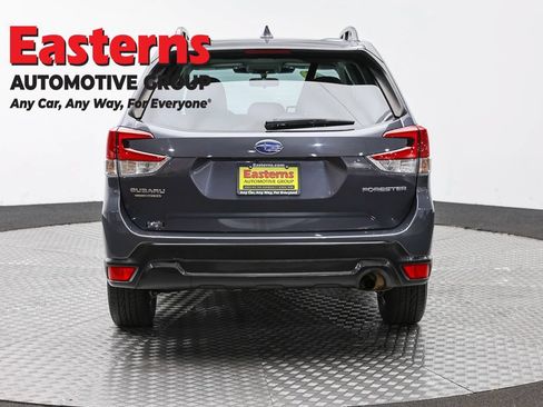 Used 2023 Subaru Forester Premium AWD/4WD image 6