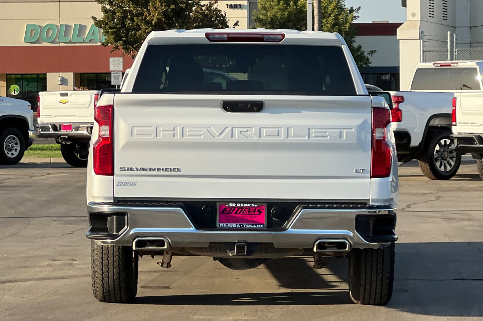Used 2025 Chevrolet Silverado 1500 LT AWD/4WD image 6