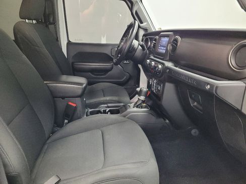 Used 2021 Jeep Wrangler Unlimited Sport AWD/4WD image 21