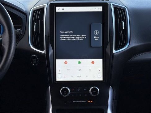 Used 2024 Ford Edge Titanium image 17