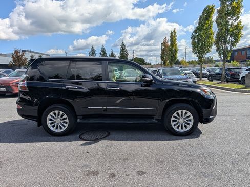 Used 2015 Lexus GX 460 w/ Premium Package AWD/4WD image 2