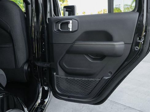 Used 2025 Jeep Wrangler Unlimited Sahara w/ Safety Group image 35