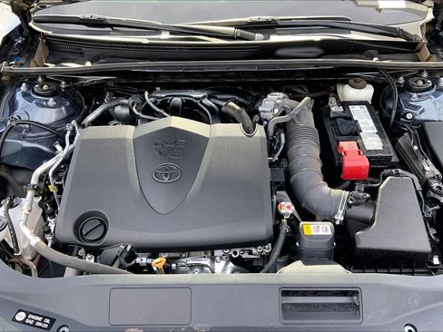 Used 2022 Toyota Avalon XLE image 32