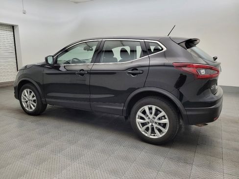 Used 2021 Nissan Rogue Sport S image 3