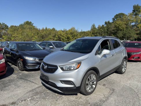 Used 2017 Buick Encore Preferred FWD image 2