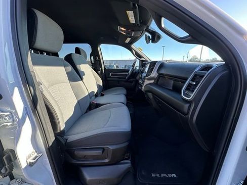 Used 2024 RAM 2500 Big Horn w/ Bed Utility Group image 31