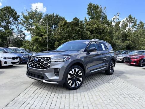 Used 2025 Ford Explorer Platinum w/ LUX Leather Package image 1