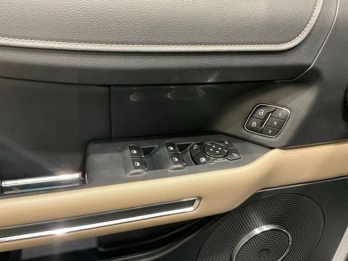 Used 2022 Ford Expedition XLT RWD image 6