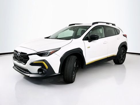Used 2024 Subaru Crosstrek 2.5i Sport AWD/4WD image 2