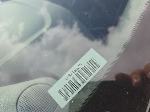 Used 2025 Ford Escape ST-Line AWD/4WD image 4