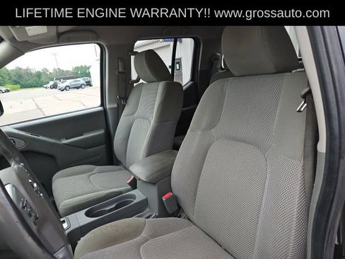 Used 2019 Nissan Frontier SV w/ Value Truck Package AWD/4WD image 16