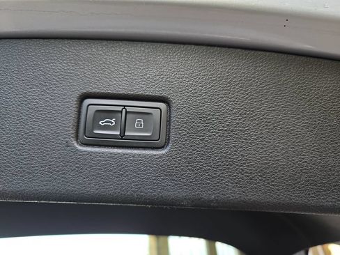 Used 2023 Audi SQ5 Premium Plus AWD/4WD image 16