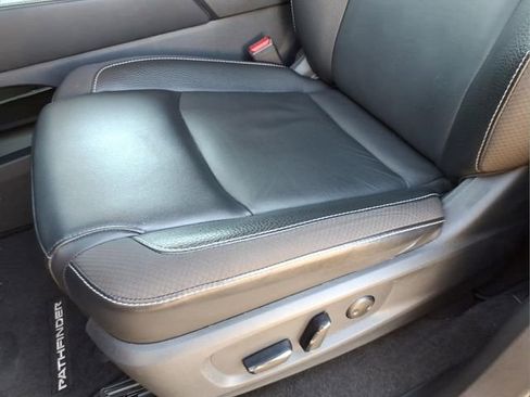 Used 2024 Nissan Pathfinder SL w/ Cargo Package AWD/4WD image 16