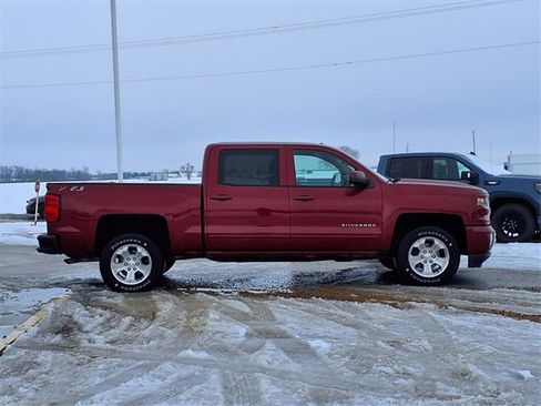 Used 2018 Chevrolet Silverado 1500 LT w/ All Star Edition image 27