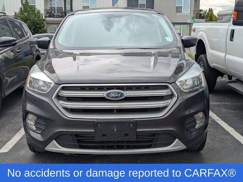 Used 2017 Ford Escape SE AWD/4WD image 2