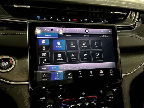 Used 2022 Jeep Grand Cherokee Limited 4xe image 39