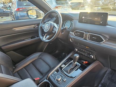 Used 2024 MAZDA CX-5 Signature image 11