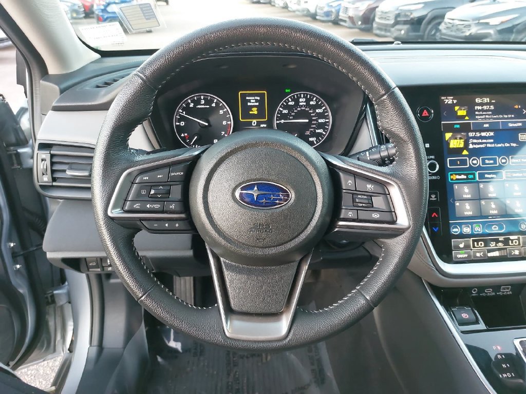 Used 2025 Subaru Outback Premium w/ Popular Package #1A AWD/4WD image 17