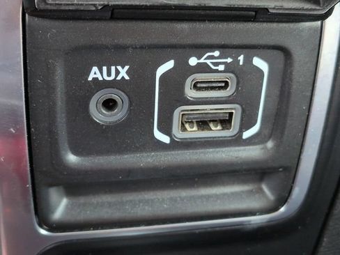 Used 2020 Jeep Wrangler Unlimited Rubicon AWD/4WD image 22